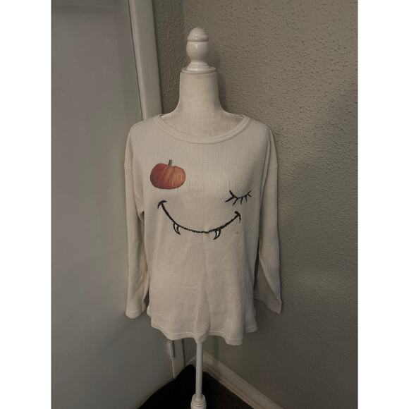 VTG Halloween Maze Cream Crewneck Thermal Sweatshirt L Casual Holiday Vampire - Picture 1 of 9